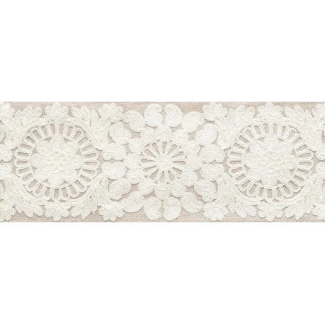 Delicate and refined, Joelle Tape is a unique chain-stitched floral design that gives that lovely extra finishing touch to...