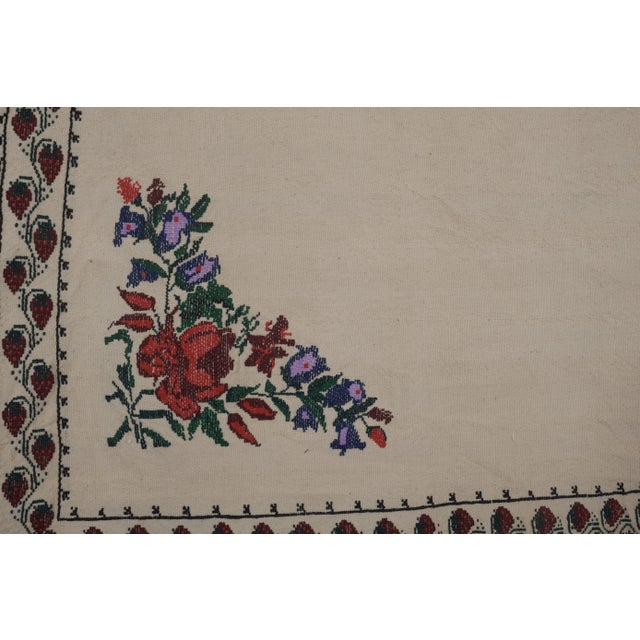 Textile Handwoven Needlepoint Floral Pattern Kilim Rug Turkish Mid Century For Sale - Image 7 of 13