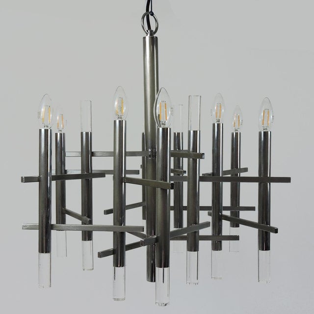 Chrome and Acrylic Glass Chandelier by Sciolari, 1970s For Sale - Image 12 of 14