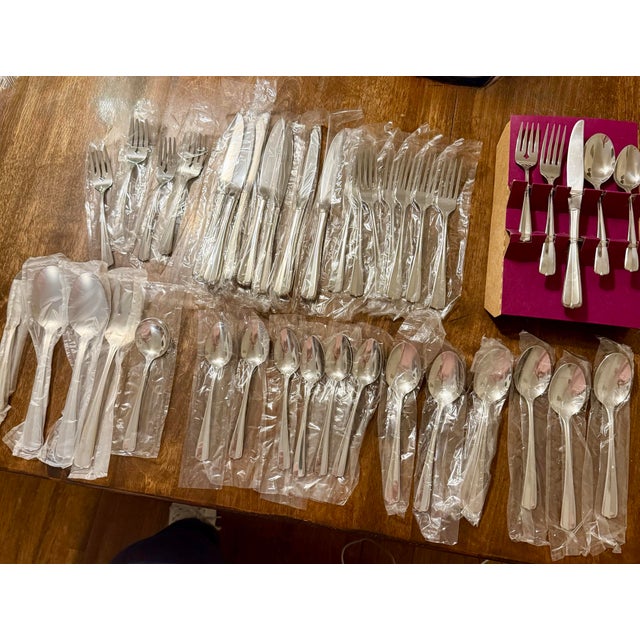 This is a set of 45 piece, service for 8 stainless silverware that has never been taken out of the original packaging. It...