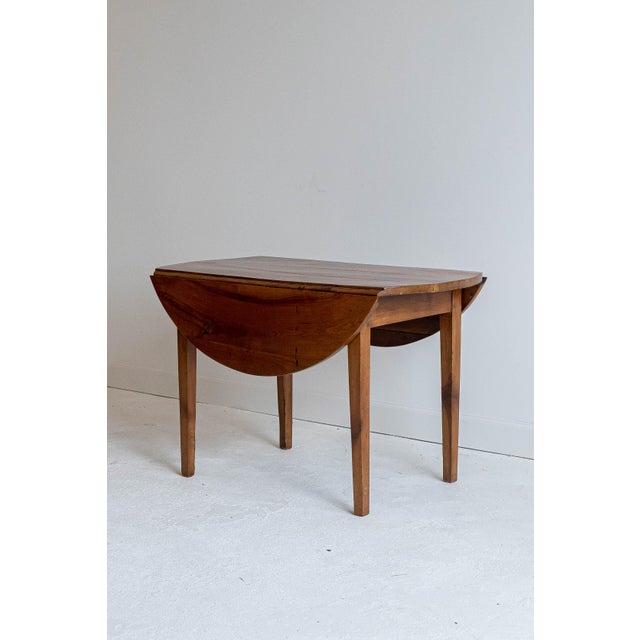 19th Century Oval Walnut Dropleaf Table For Sale - Image 4 of 9