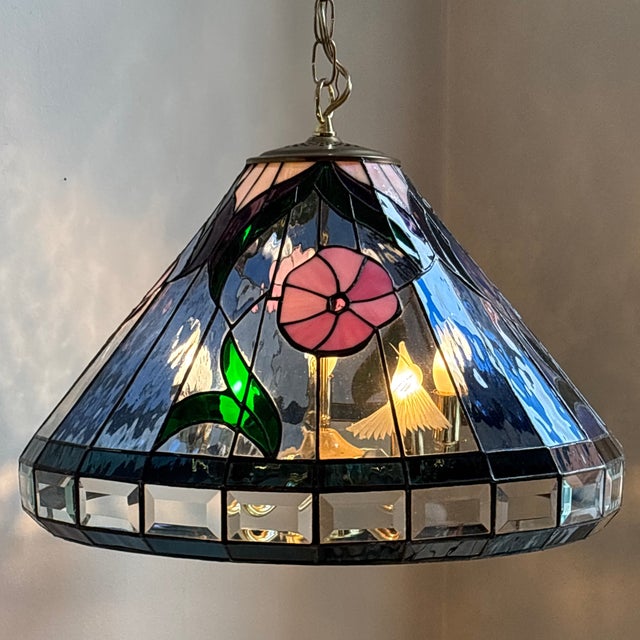 Vintage Tiffany-Inspired Stained Glass Hummingbird Pendant Lamp For Sale - Image 15 of 18