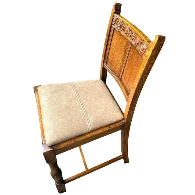 Wood Antique English Edwardian Arts & Crafts Oak Dining Chairs With New Leather Seats - Set of 6 - Circa 1905 For Sale - Image 7 of 8