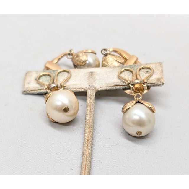 Gold Vintage 1950s Signed Napier Goldtone Faux-Pearl Drop Clip Earrings-2 Pieces For Sale - Image 8 of 12