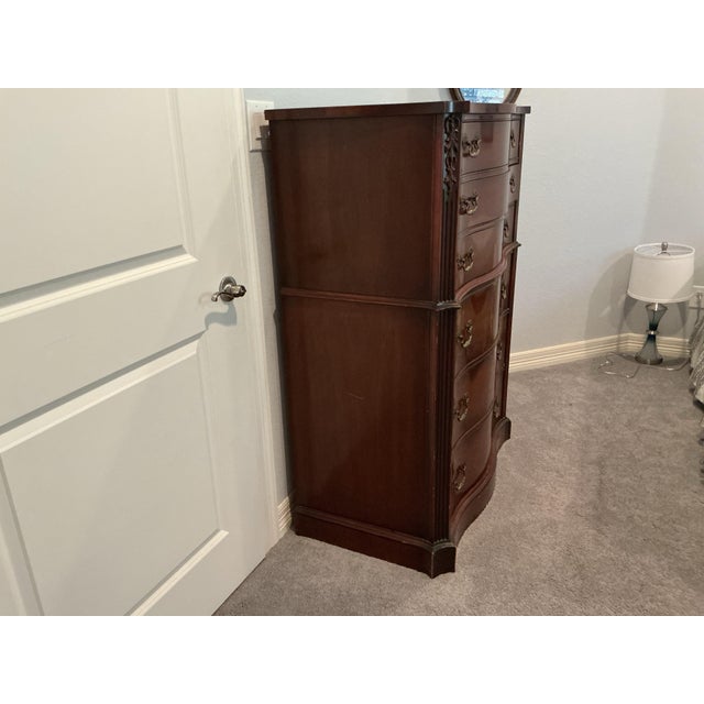 1940s Mahogany Chest on Chest 6 Drawers For Sale In Dallas - Image 6 of 7