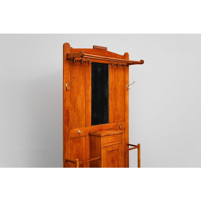 Early 20th Century Art Nouveau Wardrobe in Oak For Sale - Image 6 of 18