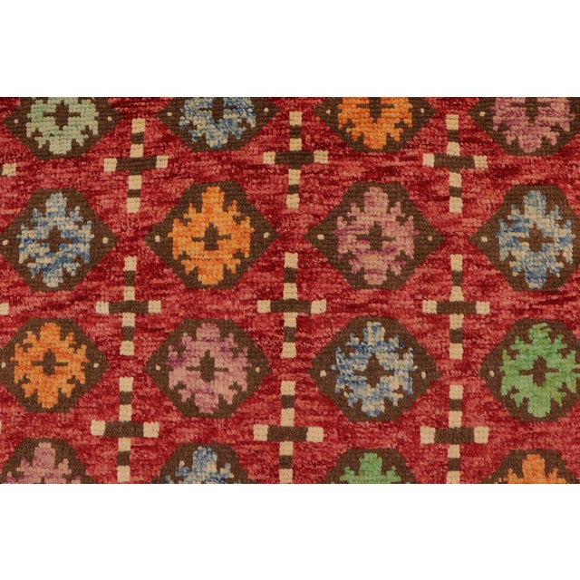 1990s Boho Chic Balochi Red/Beige Wool Rug - 6'9''x9'8'' For Sale - Image 5 of 10