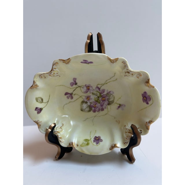 Antique 1900s Limoges France Handprinted Floral Scalloped Edges Gold Trim Serving Dish 7" For Sale - Image 14 of 16