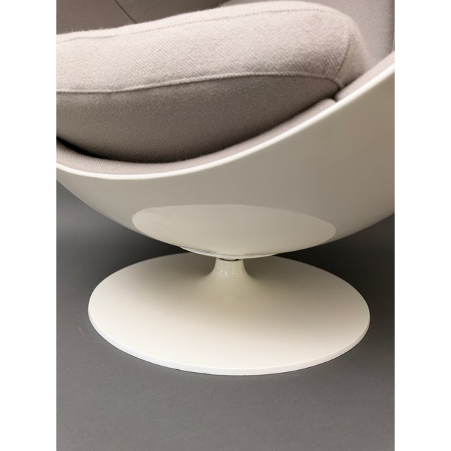 Ball Chair in White and Grey by Eero Aarnio for Asko, Finland, 1960s For Sale - Image 10 of 18