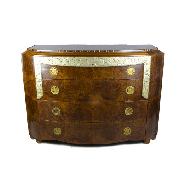 Maison Mercier Frères Early 20th Century Set of Art Déco Veneered Wood Commode and Pair of Side Nightstands Attributed to Mercier Frères, France For Sale - Image 4 of 11