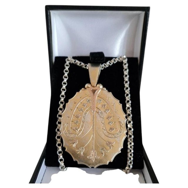 Victorian Sterling Silver Oval Locket & Chain, 1890 For Sale - Image 12 of 12