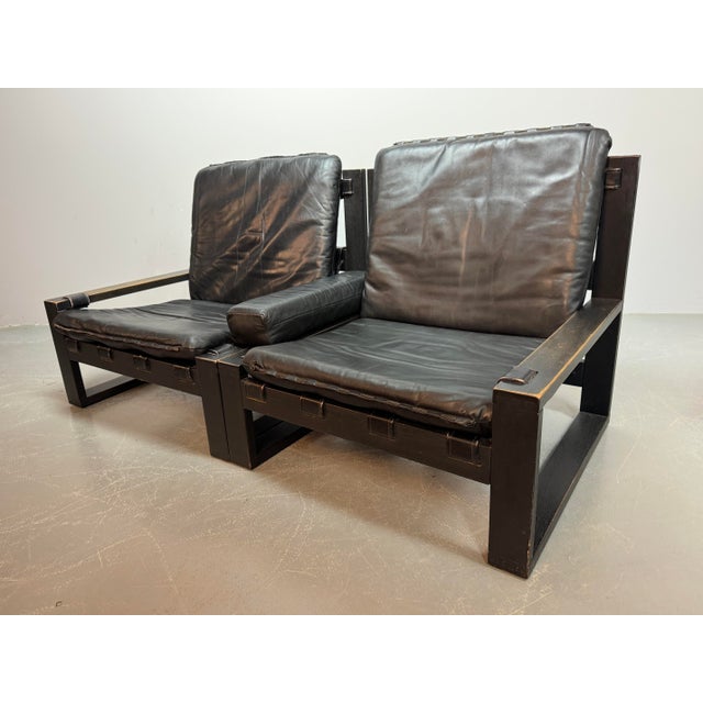 Mid-Century Brutalist Black Leather Lounge Chairs with Black Wooden Frames by Sonja Wasseur, Netherlands, 1970s, Set of 2 For Sale - Image 12 of 14