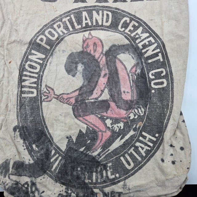 Early 20th Century Union Portland Cement Devil's Slide Utah Double-Sided Canvas Cement Sack For Sale - Image 9 of 10