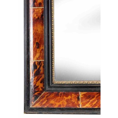 Vintage Art Déco Wall mirror with wooden frame. Realized between 1930s and 1940s. Very good condition.