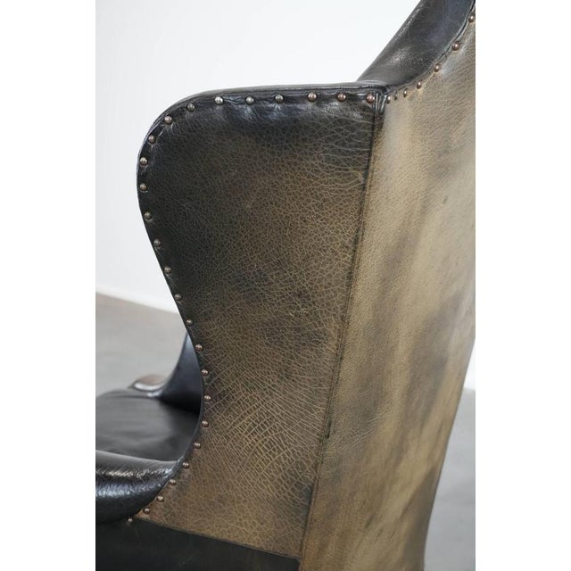 Large Antique English Cowhide Wing Chair, 1800s For Sale - Image 12 of 14