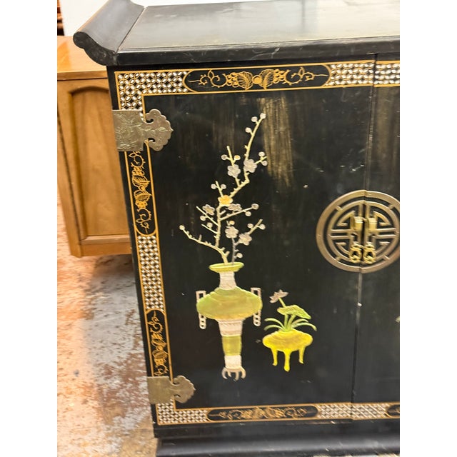 Late 20th Century Lacquered Chinoiserie Dry Bar, Vintage For Sale - Image 5 of 12