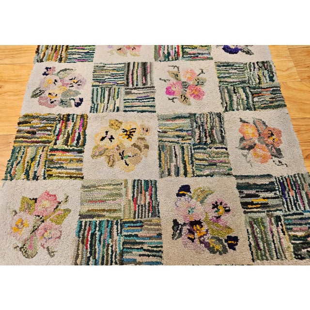 Light Gray Vintage American Hand Hooked Rug, Block Design, Folk Art Tapestry, 2x3 For Sale - Image 8 of 13
