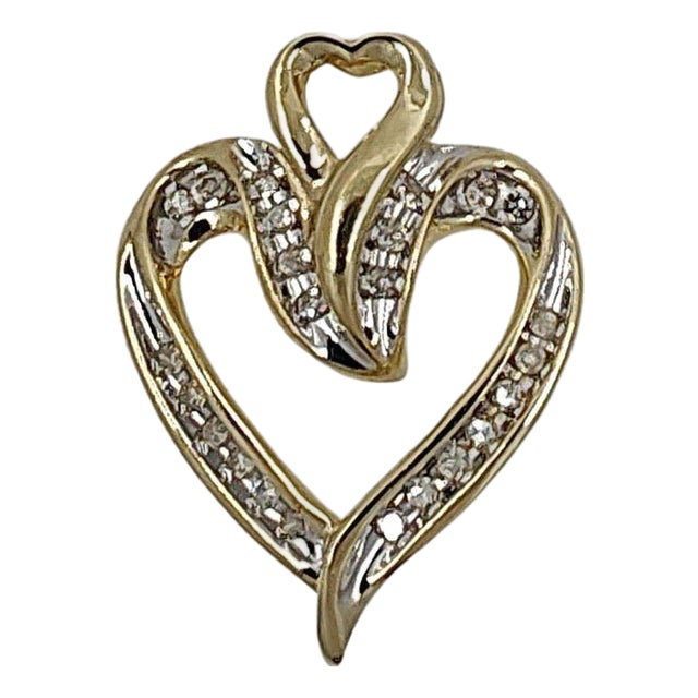 .33 CTW Diamond Heart Pendant For Sale