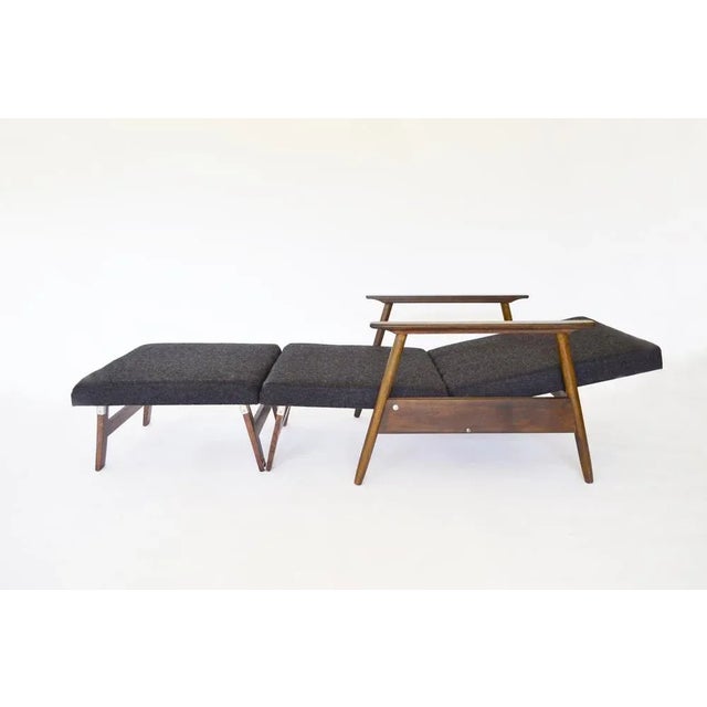 Mid-Century Modern Vintage Convertible Sleeping Armchair by Valerija Ema Cukermanienė for Vilniaus Baldų Kombinatas, 1960s For Sale - Image 3 of 9