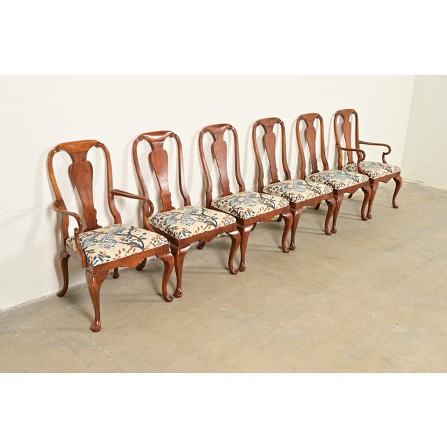 Baker Furniture Queen Anne Carved Walnut Armchairs or Dining Captain Chairs, Pair For Sale - Image 14 of 15