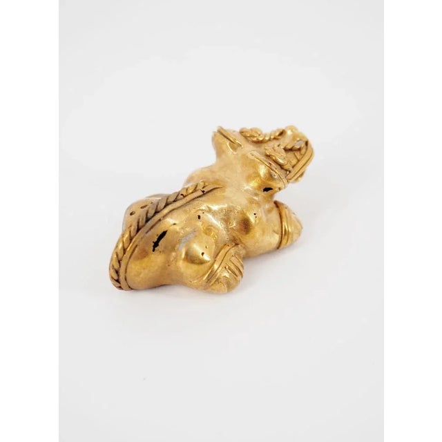 Colombian Taïrona Tumbaga Statuette of Caiman in the Llanos For Sale - Image 4 of 7
