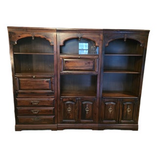 1970s Mid Century Ethan Allen Style Triple Etagere Cabinet For Sale