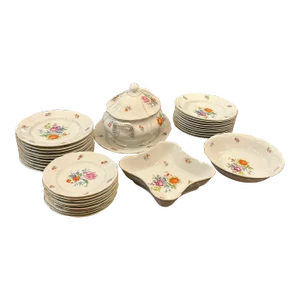 Meissen Porcelain Dish Set Service for 10 With Serving Dishes
