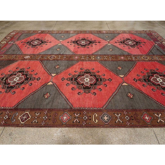 Galerie Shabab Collection Mid-20th Century Turkish Anatolian Room Size Carpet For Sale In New York - Image 6 of 10