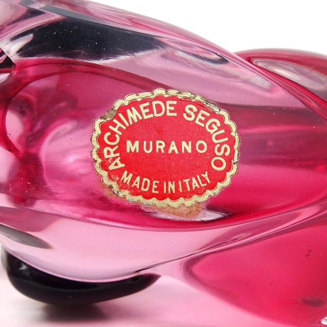 Murano Seguso Sommerso Pink Black Accents Vintage Italian Art Glass Fish Figurine Paperweight With Label For Sale In Orlando - Image 6 of 7