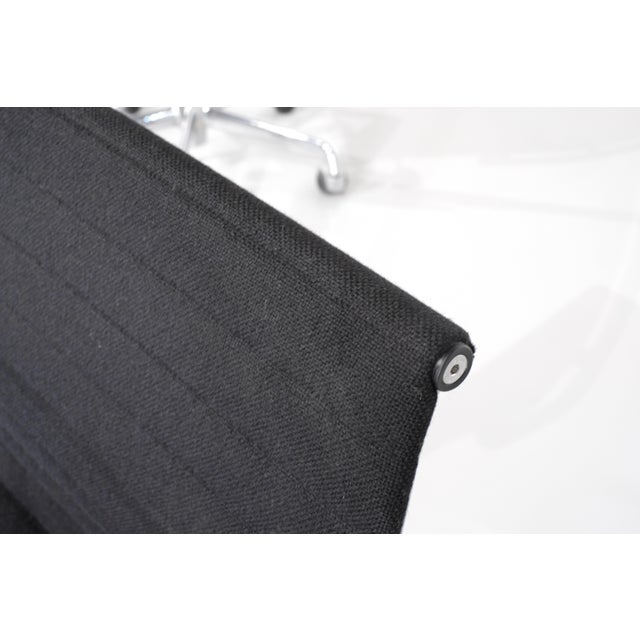 EA 117 Armchairs by Charles Ray Eames for ICF, USA, 1969, Set of 4 For Sale - Image 12 of 15