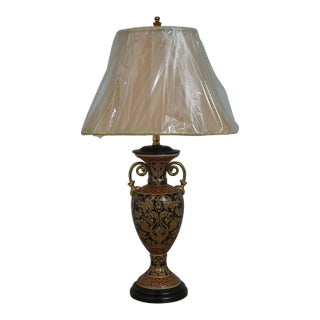 Bombay Neoclassical Decorated Urn Table Lamp For Sale