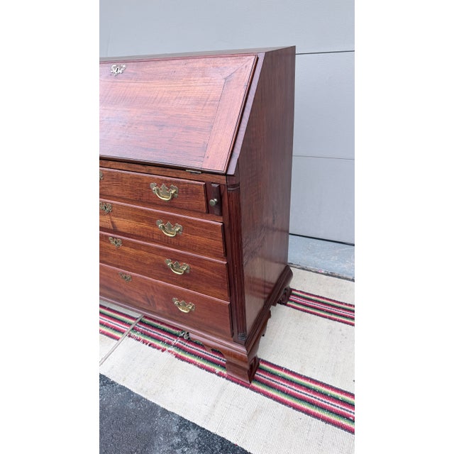 Exceptional Antique Virginia Chippendale Figured Walnut Slant Front Desk, Circa 1760s–1780s For Sale - Image 6 of 12