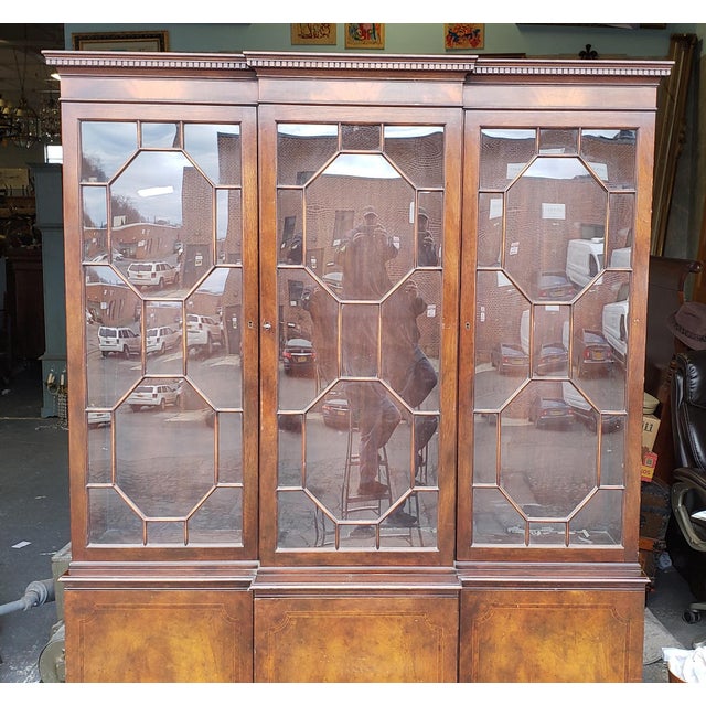 Vintage 1950s Mahogany Baker Furniture Dining Room Breakfront