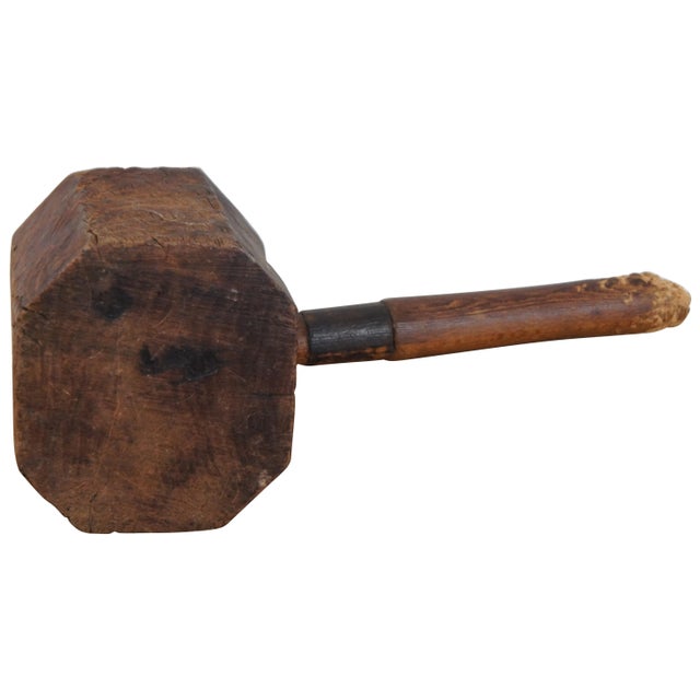 Rustic Antique 1910s Primitive Rustic Wooden Octagonal Sledge Hammer Carpenter Mallet For Sale - Image 3 of 13