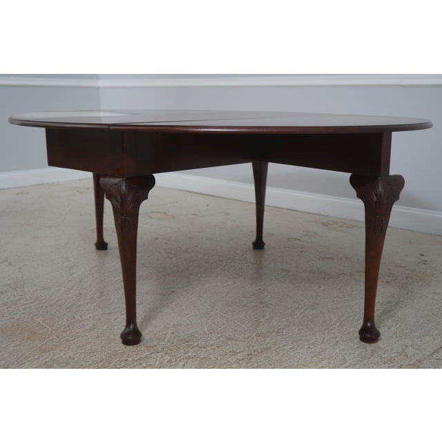 1980s Baker Colonial Williamsburg Collection Mahogany Dropleaf Table For Sale - Image 5 of 16