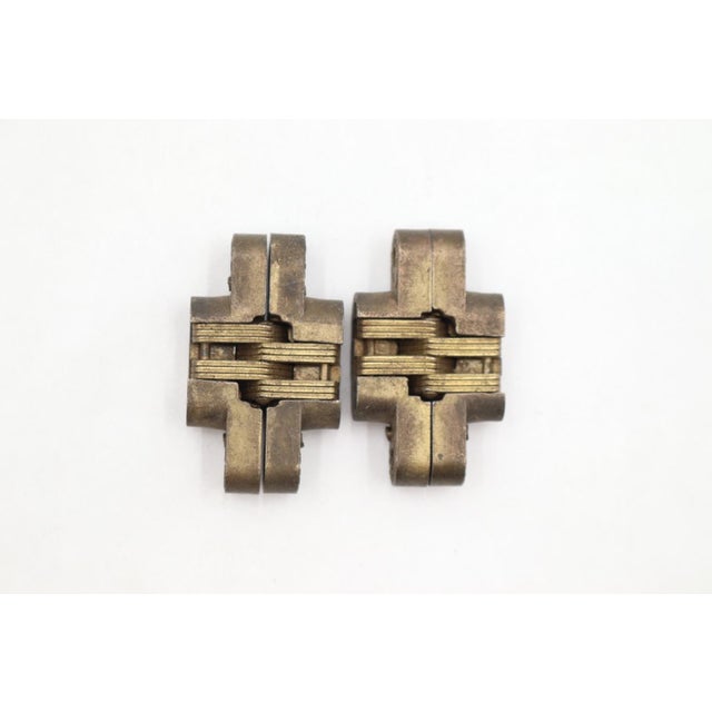 Traditional Pair of Brass Invisible Concealed Cabinet Hinges For Sale - Image 3 of 5