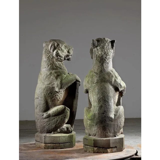 19th Century English Finials Carved as Heraldic Lions, Set of 2 For Sale - Image 3 of 7