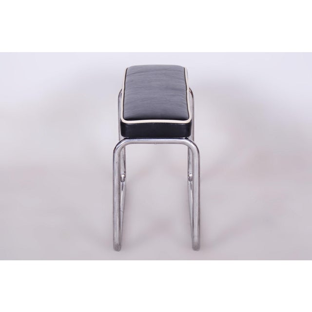 1930s Vintage Bauhaus Stools in Chromed Steel and Italian Leather, Czech, 1930s, Set of 2 For Sale - Image 5 of 10
