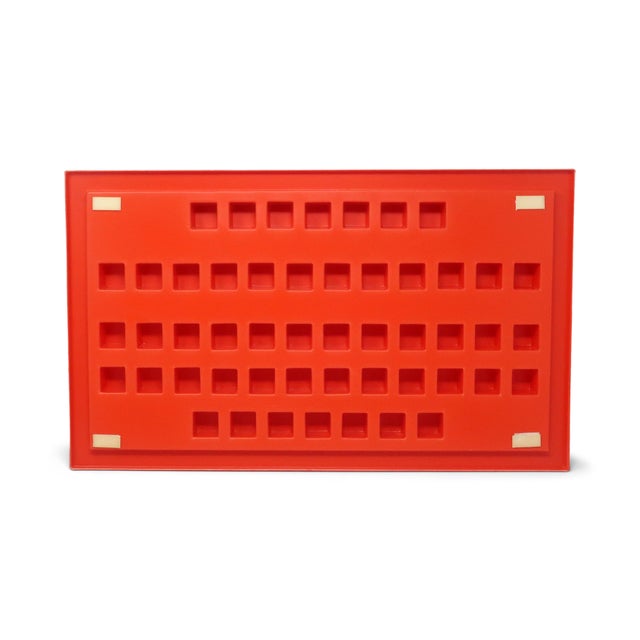 Plastic 1970s Red Plastic Perpetual Calendar For Sale - Image 7 of 8