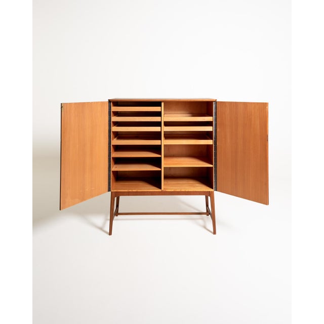 Mahogany Cabinet from Svenska Möbelfabrikerna, 1940s For Sale - Image 4 of 12