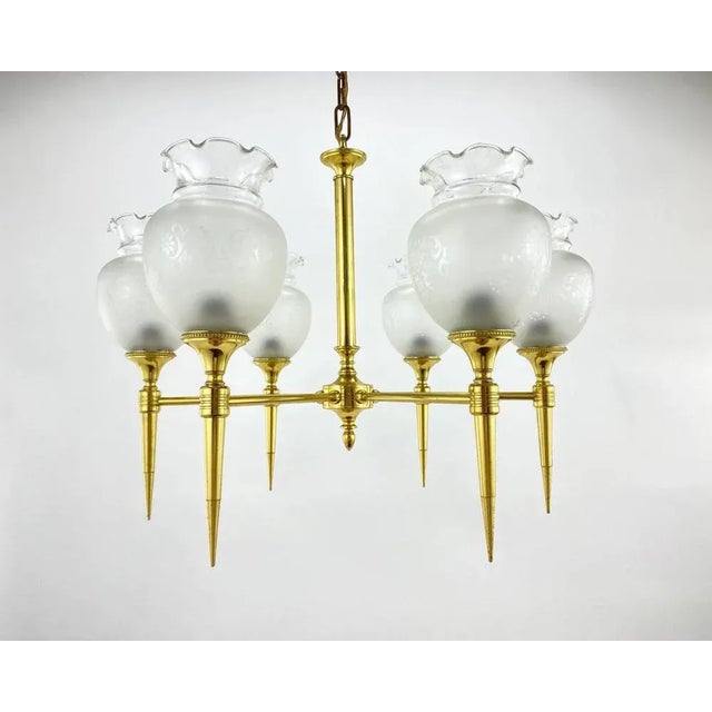 Hanging chandeliers are a wonderful option for rooms with high ceilings. Special attention should be paid to this pendant...