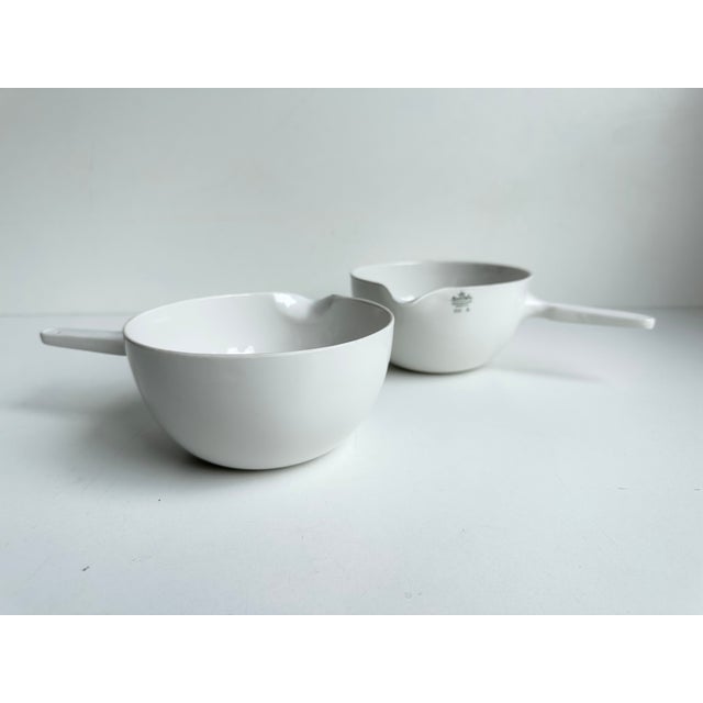 1940s Historical Laboratory Saucepans with Handles in Technical Porcelain by Rosenthal Germania Brand Line, Marktredwitz, Germany, 1940s, Set of 2 For Sale - Image 5 of 13
