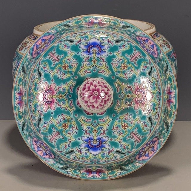 Late 20th Century Chinese Turquoise Ground Famille Rose Porcelain Covered Jar For Sale - Image 5 of 9
