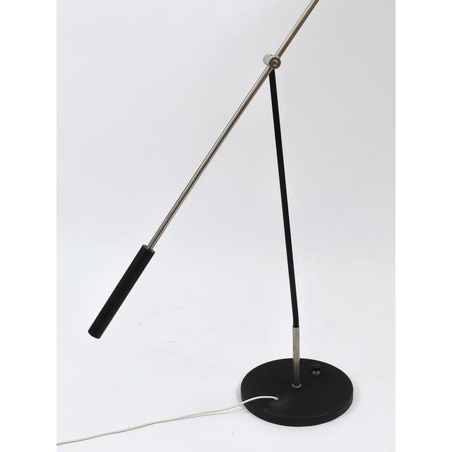 Mid-Century Counterweight Floor Lamp in Nickel & Brass from Rupert Nikoll, 1960s For Sale - Image 17 of 18
