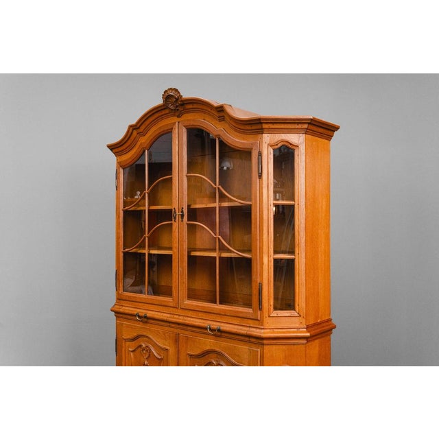 Vintage Display Cabinet in Oak and Solid Wood For Sale - Image 16 of 18