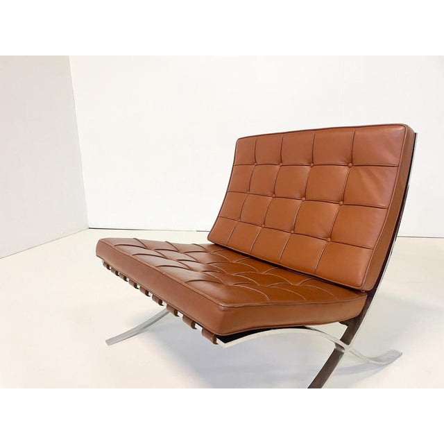 Set of Brown Leather Barcelona Chairs by Mies Van Der Rohe for Knoll, 1970 For Sale - Image 3 of 9