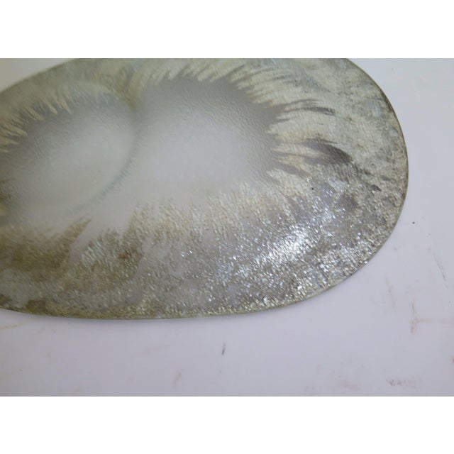 Dorothy Thorpe 19950s Mid-Century Modern Dorothy Thorpe Egg Shape Silver and Bronze Splash Atomic Amoeba Plater For Sale - Image 4 of 6