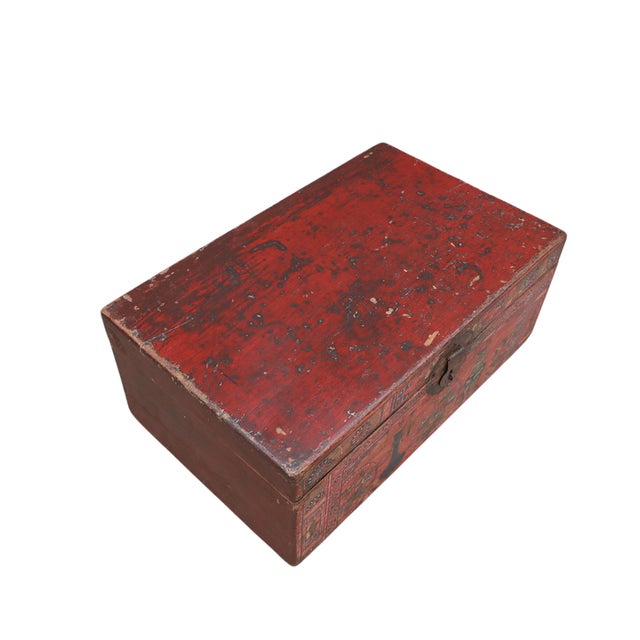 1900 - 1909 Antique Chinese Painted Chest For Sale - Image 5 of 5