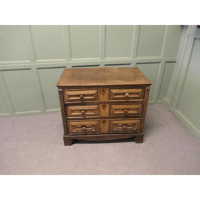 Wood Antique Chest of Drawers in Oak, 1600s For Sale - Image 7 of 8