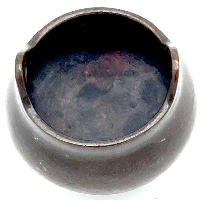 Chinese Bronze Diminutive Handled One Piece Bronze Casting Censor, Signed For Sale In West Palm - Image 6 of 8